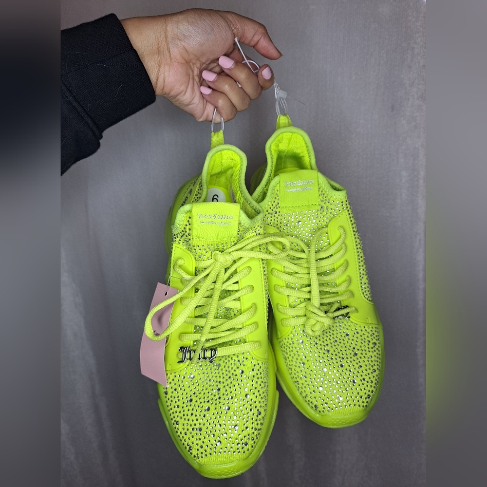 JUICY COUTURE SNEAKERS